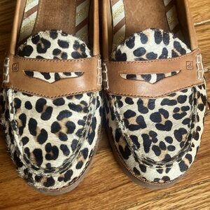 ❌s o l d (locally). Sperry Penny Loafers